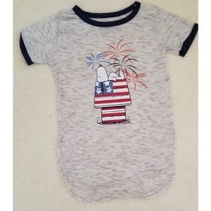 Peanuts XS graphic tee Like New